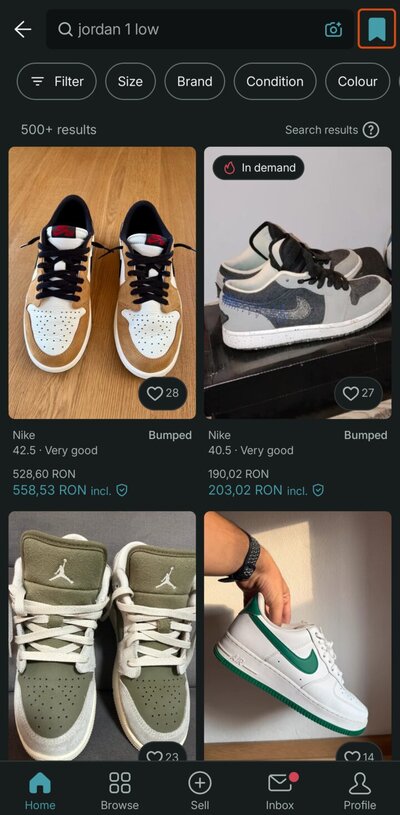 Vinted app search results right after saving, the bookmark icon filled in
